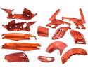 Plasty kapotáže  oranžová farba  - 13 dielov  - Gilera Runner