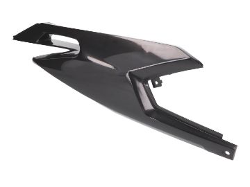 Obrázok z bočný kryt pravý vzadu OEM čierna farba Aprilia RX, SX, Derbi Senda, Gilera RCR, SMT 50 Euro4 2018-