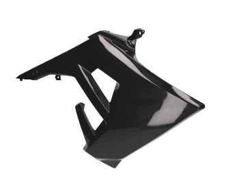 Obrázok z kryt palivovej nádrže pravá strana OEM čierna farba Derbi Senda R 50, Senda SM 50 X-Treme Euro4 2018-